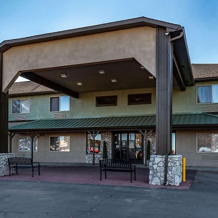 Quality Inn & Suites West Pueblo Exteriér fotografie