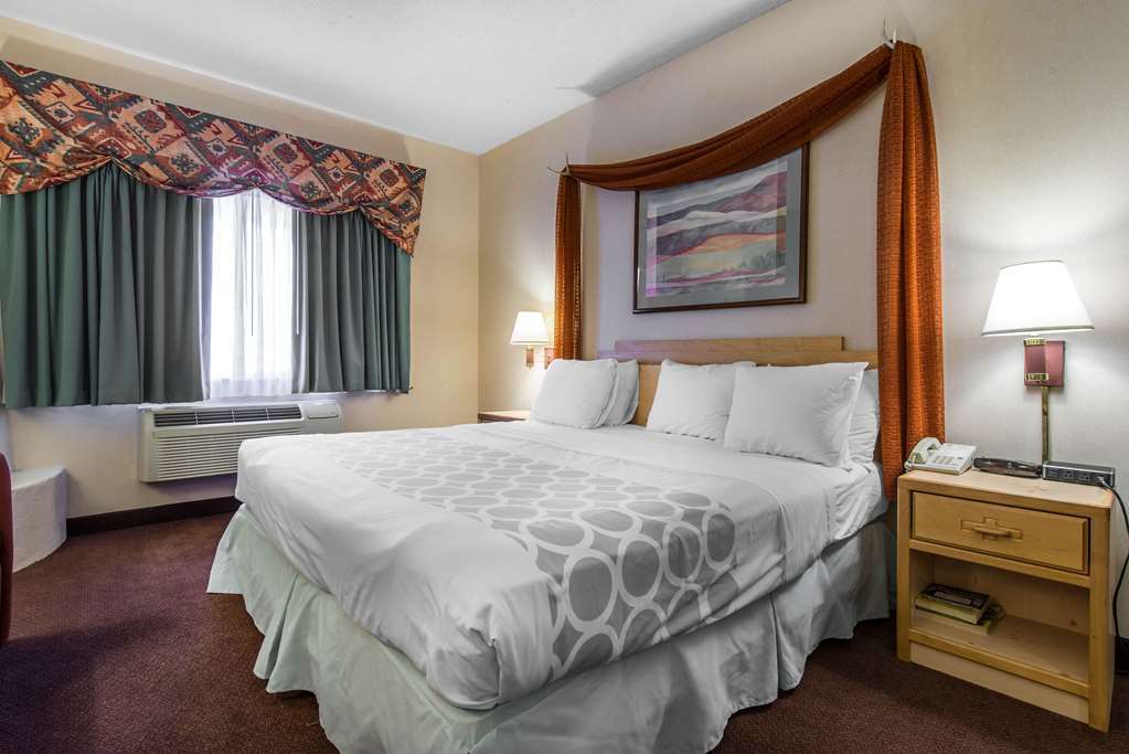 Quality Inn & Suites West Pueblo Pokoj fotografie
